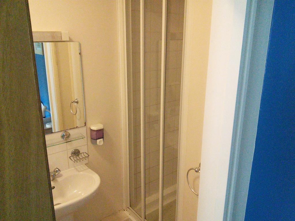 Brimar Guest House Totton Room photo